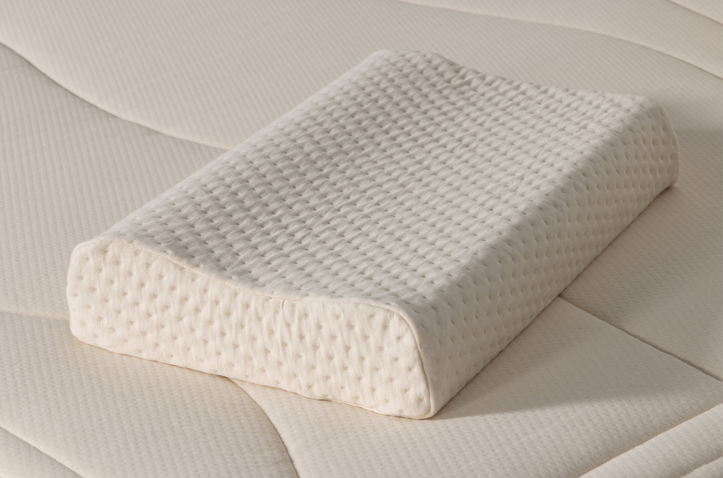 Vespera Pillow Arc
